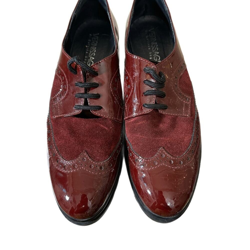 VERNISSAGE Italian Oxblood Patent Leather Oxfords Size 9